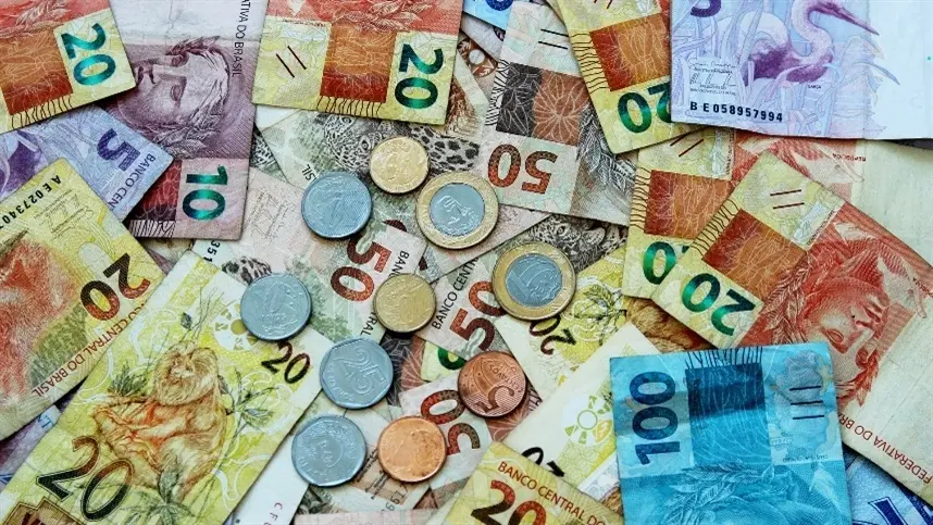 A lógica parte da origem dos recursos usados para pagar uma dívida