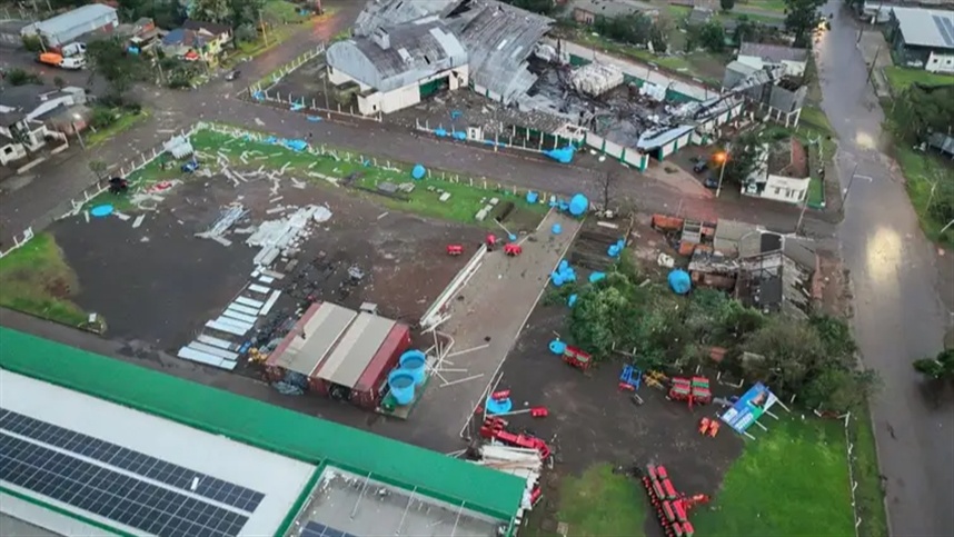 Microexplosão causa estragos em São Luiz Gonzaga e afeta 15 mil pessoas
