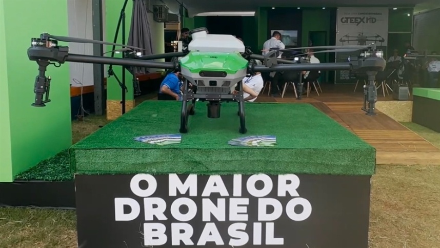 Maior drone pulverizador do Brasil pode pulverizar mais de 200 hectares em um dia